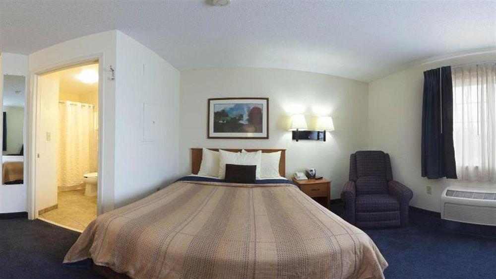 Candlewood Suites Sterling By Ihg Exterior photo